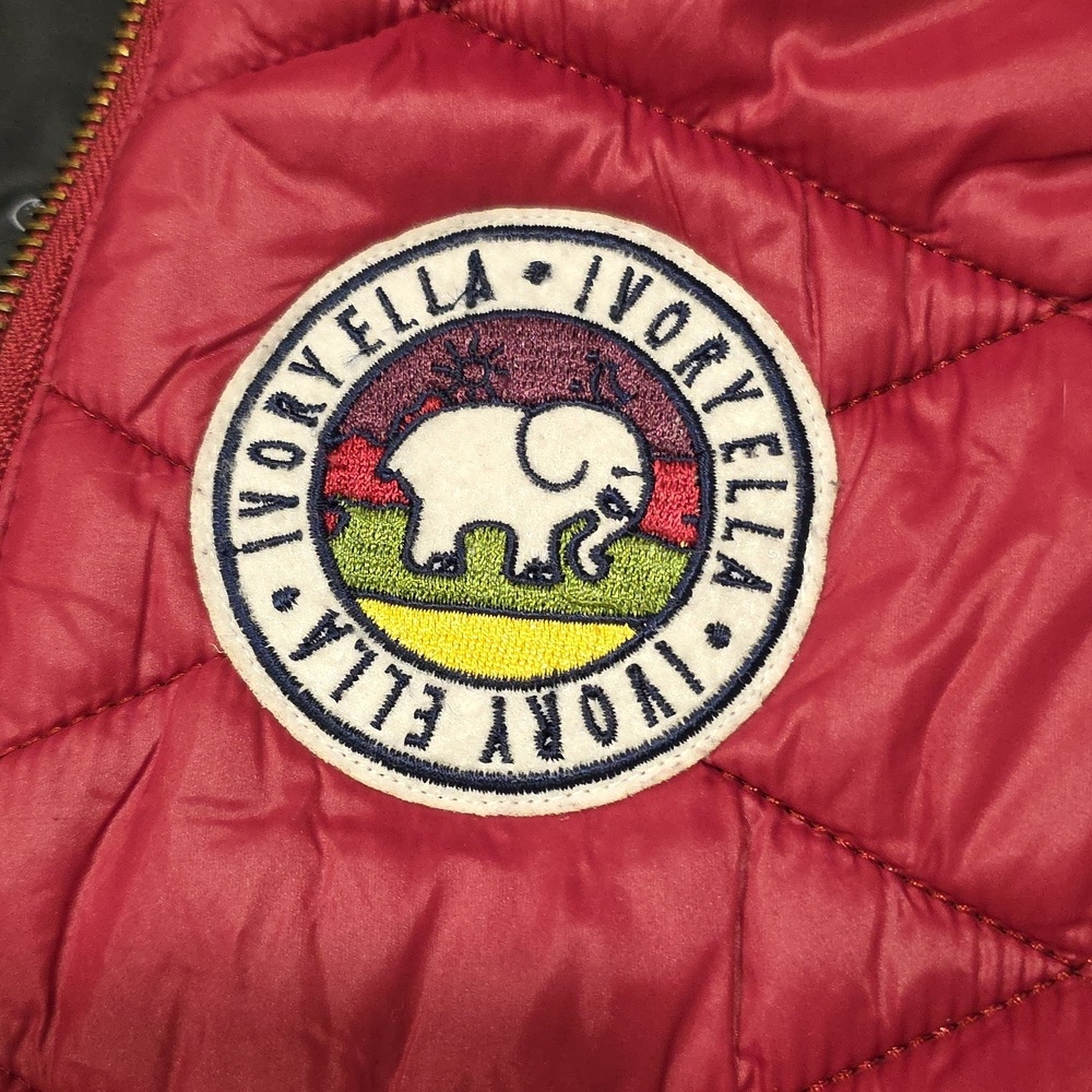 Ivory Ella - Red Vest. Size S - Picture 3 of 6
